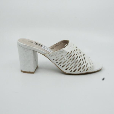 Klapki damskie SY07-2.SILVER (36/41,8par)
