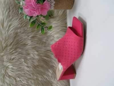 Klapki damskie 7AD303.FUSHIA (36/41,12par)