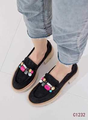 Półbuty damskie 7AC1232.BLACK (36/41,12par)