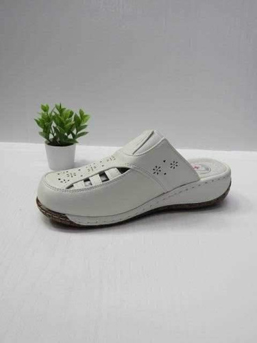 Klapki damskie 7A507.WHITE (36/41,12par)