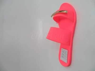 Klapki damskie 7AKM123-5.FUSHIA (36/41,12par)