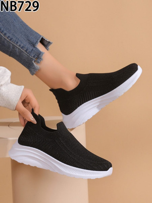 Buty sportowe damskie NB729.BLACK (36/41,12par)