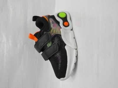 Buty sportowe chłopięce 3AE53.BLACK/ORANGE (26/31,12par)