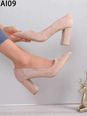 Czółenka damskie AI09.KHAKI (36/41,12par)