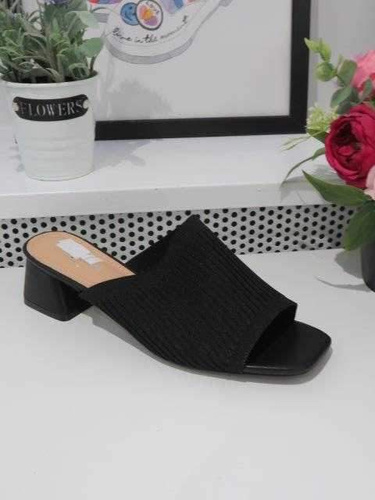 Klapki damskie 7AUC84.BLACK (36/41,12par)