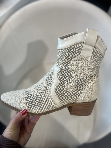 Botki damskie ocieplane 7ABE736.WHITE (36/41,12par)