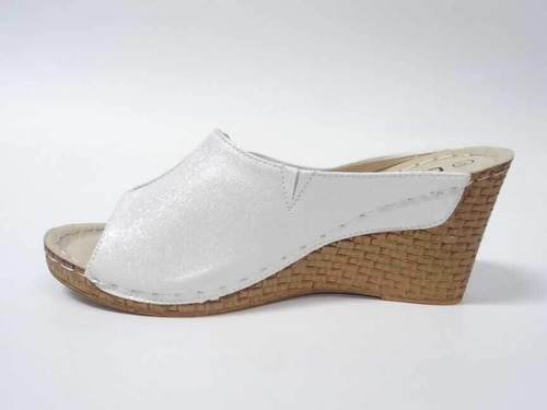 Klapki damskie 7AC9903-12A.WHITE (36/41,12par)