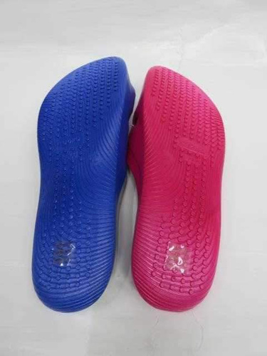 Klapki damskie 7A3060-15.MIX (37/42,18par)