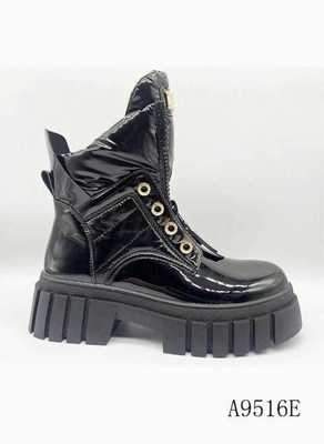 Botki damskie 7AA9516E.BLACK (36/41,12par)