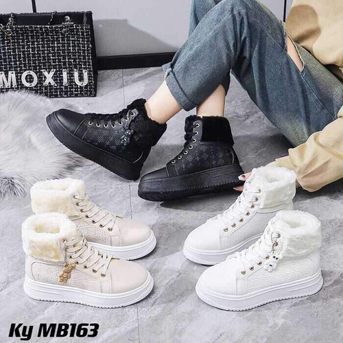 Botki damskie 7AMK163.WHITE (36/41,12par)