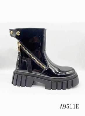 Botki damskie 7AA9511E.BLACK (36/41,12par)