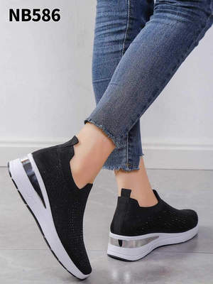 Buty sportowe damskie 7ANB586.BLACK (36/41,12par)