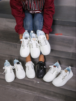 Trampki damskie NB759.ALLBLACK (36/41,12par)