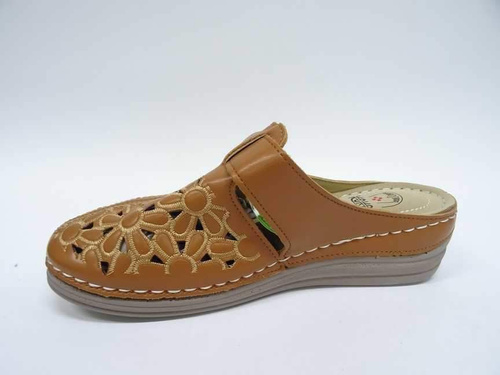 Klapki damskie 7A6928-8.CAMEL (36/41,12par)