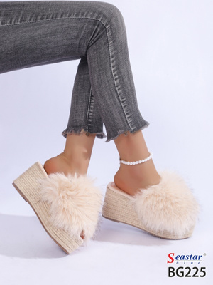 Klapki damskie BG225.BEIGE (36/41,12par)