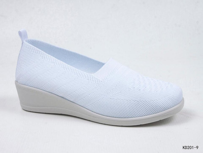 Trampki damskie 7AKD201-9.WHITE (36/41,12par)