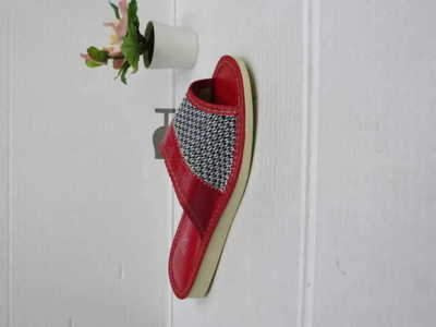 Klapki damskie 7A21B00.RED (36/41,10par)