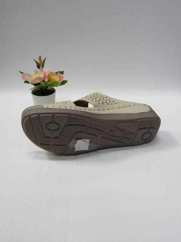 Klapki damskie 7ADJ31-6.BEIGE (39/43,8par)