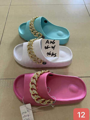 Klapki damskie 7AA26.MIX (36/41,36par)