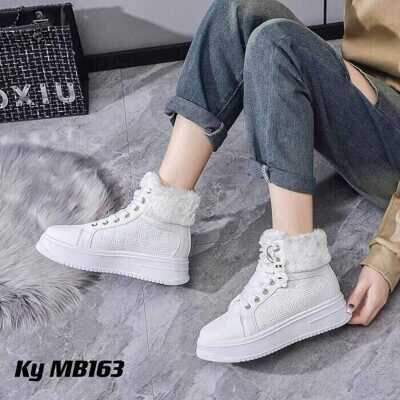 Botki damskie 7AMK163.WHITE (36/41,12par)