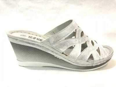 Klapki damskie 7ADE54-7.SILVER (36/41,8par)