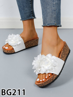 Klapki damskie BG211.WHITE (36/41,12par)