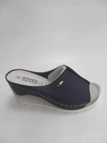 Klapki damskie DE04-7.NAVY (36/41,8par)