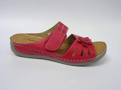 Klapki damskie 7A5710-5.RED (36/42,12par)