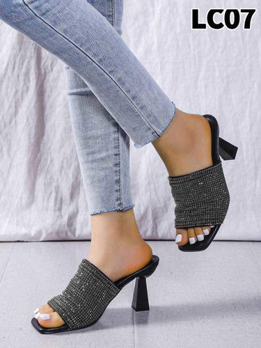 Klapki damskie 7ALC07.BLACK (36/41,12par)
