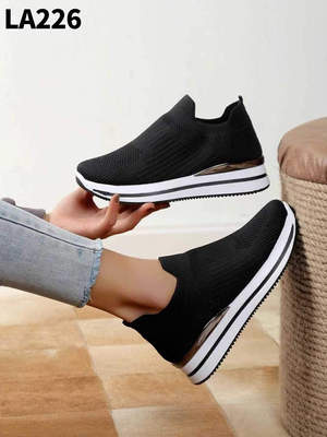 Buty sportowe damskie 7ALA226.BLACK (36/41,12par)