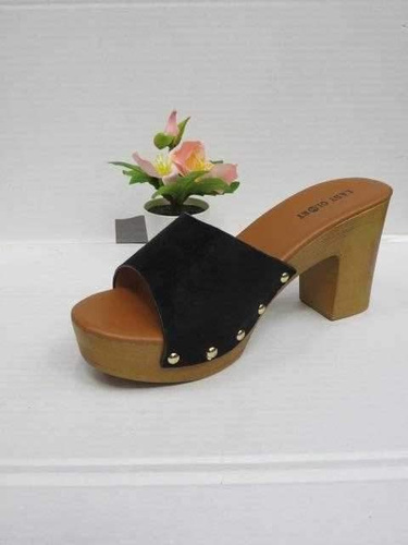 Klapki damskie 7AY053.BLACK (36/41,12par)