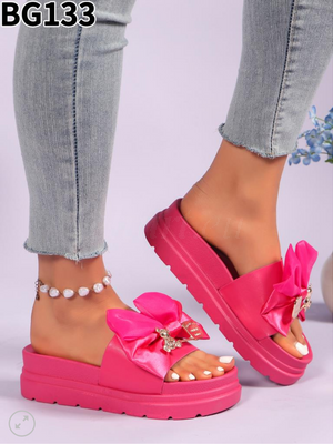 Klapki damskie BG133.FUSHIA (36/42,12par)