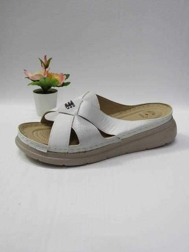 Klapki damskie 7ADT21-2.WHITE (39/43,8par)