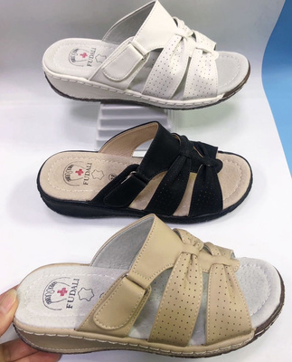 Klapki damskie 1208.KOLORDOWYBORU (36/41,12par)