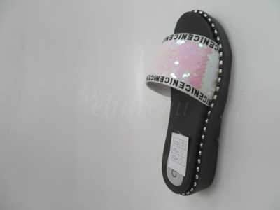 Klapki damskie 7AG582-01.WHITE (36/41,12par)