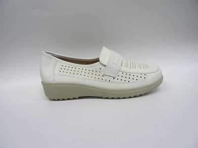 Półbuty damskie 7A8609-8.WHITE (36/42,12par)