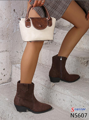 Botki damskie 7ANS607.BROWN (36/41,8par)