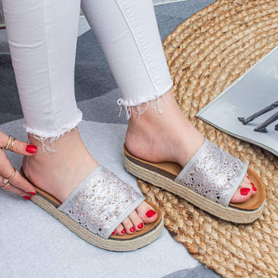 Klapki damskie 7A20-349.SILVER (36/41,12par)