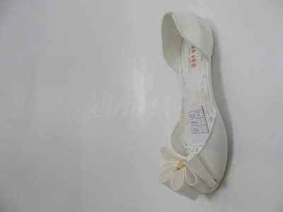 Klapki damskie 7AKM102-4.WHITE (36/41,12par)