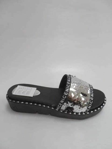 Klapki damskie 7AG582-02.BLACK/SILVER (36/41,12par)