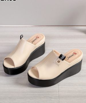 Klapki damskie 7AEK05.BEIGE (36/41,12par)