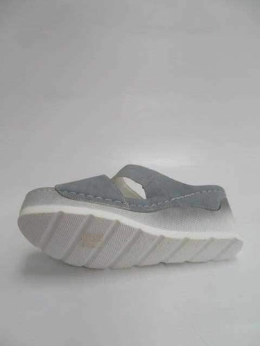 Klapki damskie DE05-8.BLUE (36/41,8par)