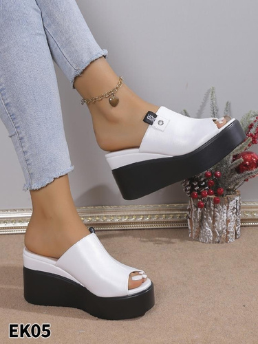 Klapki damskie 7AEK05.WHITE (36/41,12par)