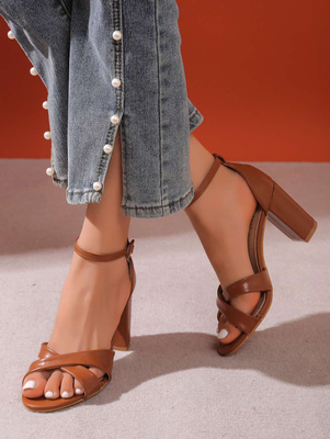 Sandały damskie M525.CAMEL (36/41,12par)