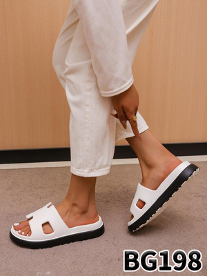 Klapki damskie 7ABG196.WHITE/BLACK (36/41,12par)