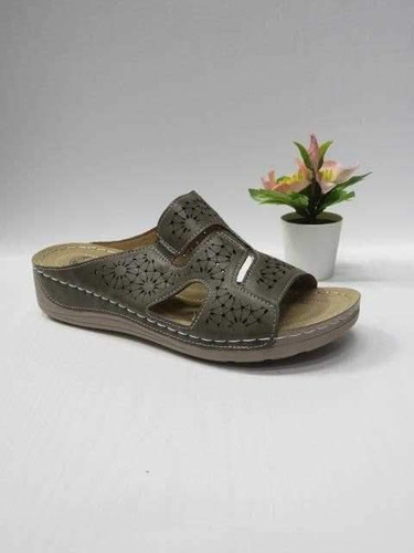 Klapki damskie 7ADJ31-6.GREY (39/43,8par)