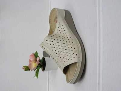 Klapki damskie 7AJH1-6.WHITE (36/41,12par)