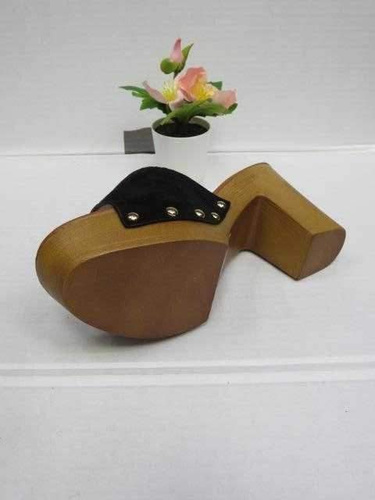 Klapki damskie 7AY053.BLACK (36/41,12par)