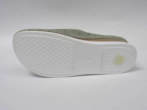 Klapki damskie 7AW8358-14.GREEN (36/41,12par)