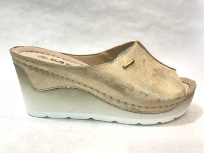 Klapki damskie DE04-5.GOLD (36/41,8par)